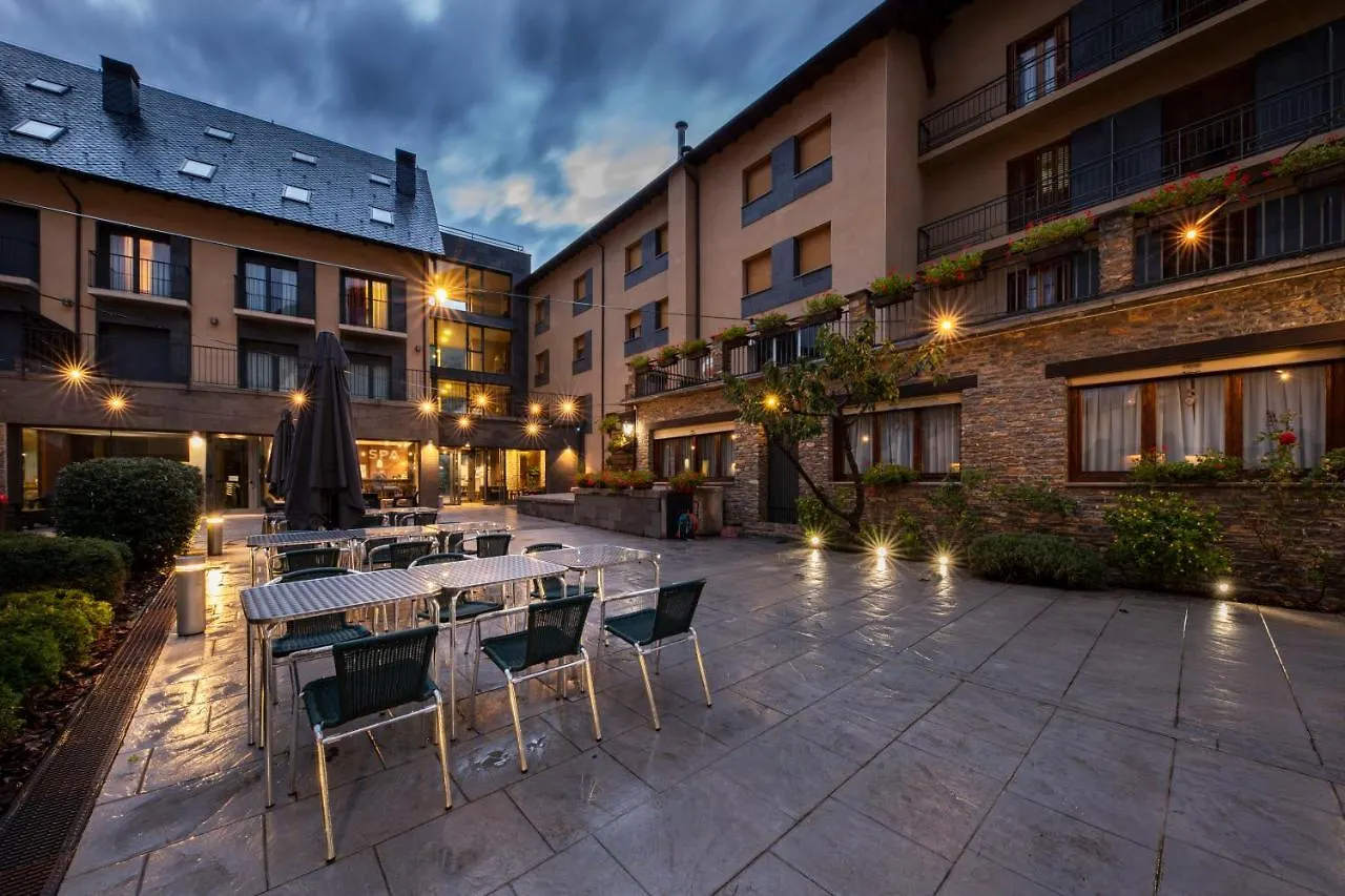 Aparthotel Trainera Esterri d'Àneu 3*,  Hiszpania