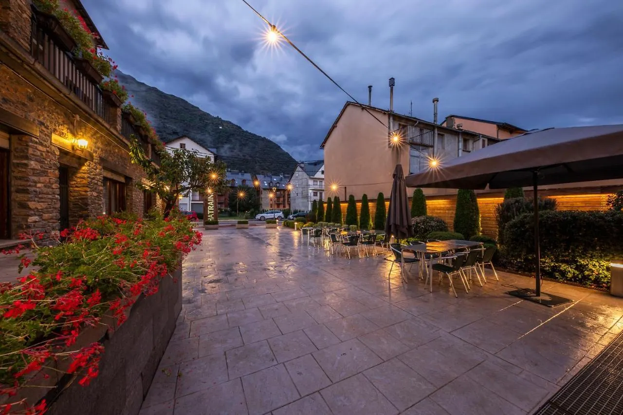 Aparthotel Trainera Esterri d'Àneu 3*,