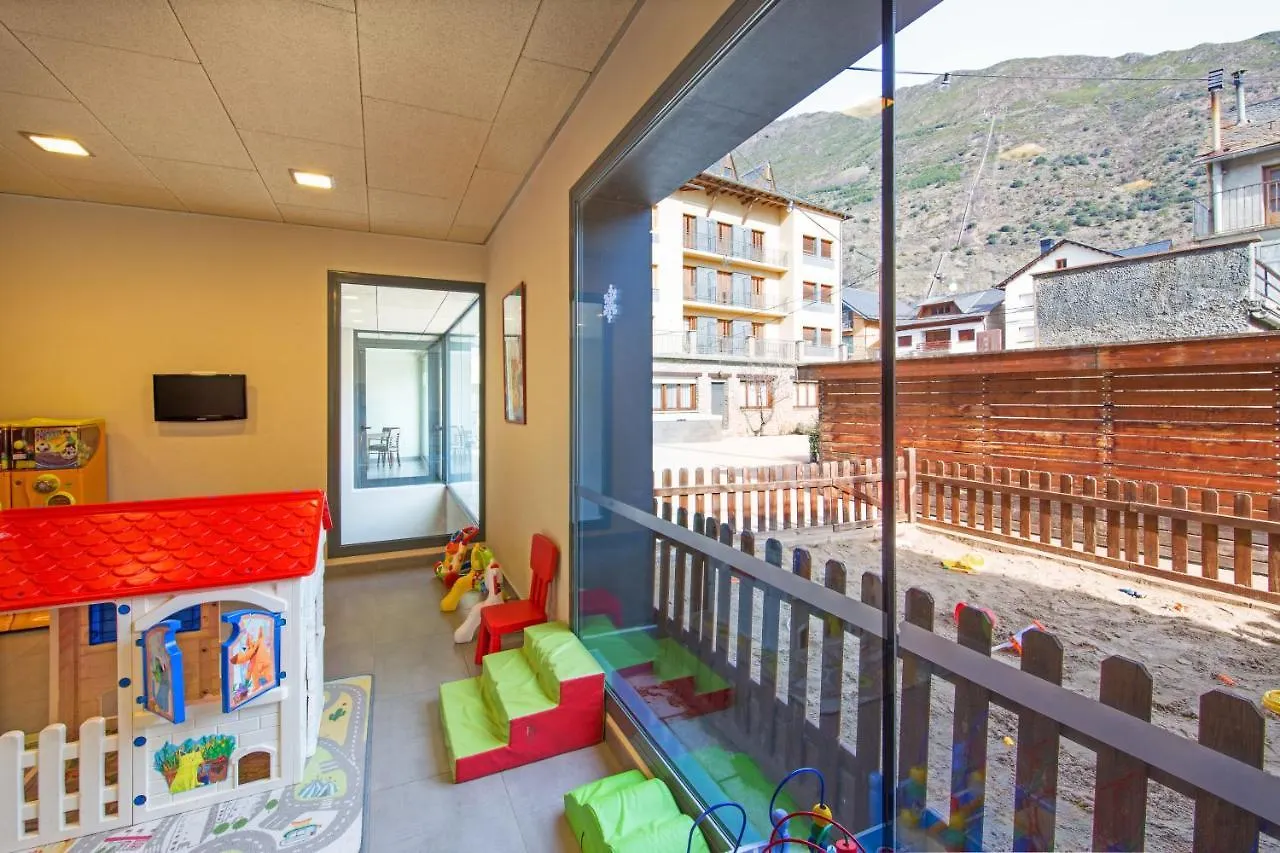 Aparthotel Trainera Esterri d'Àneu 3*,  Hiszpania